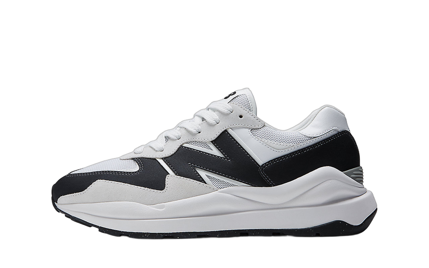 New Balance 57/40 White Black: the retro sneaker that rules the street