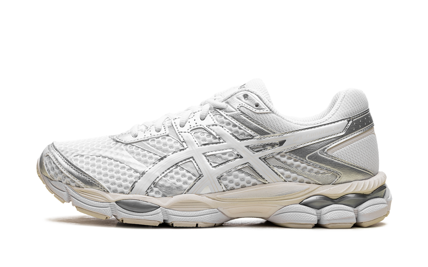 ASICS Gel-Cumulus 16 White: la runner retro en blanco puro que domina 2026