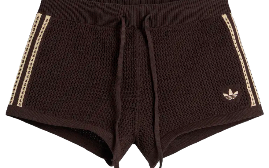 Adidas Crochet Shorts Aurora Coffee Magic Beige: el short calado que domina el verano 2026