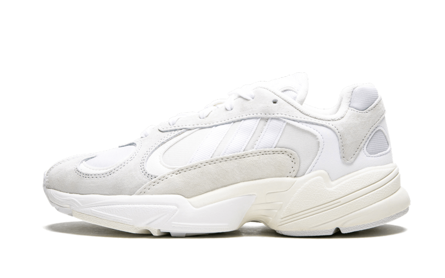 Adidas Yung-1 Cloud White: la dad shoe blanca que sigue funcionando en 2026