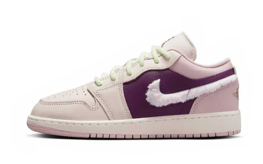 Air Jordan 1 Low SE Fur Swoosh — estilo low con Swoosh de pelo