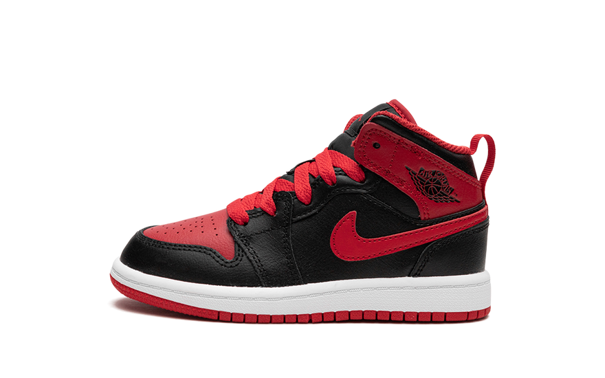 Air Jordan 1 Mid Alternate Bred (2022) (PS): la Bred infantil que se lleva todas las miradas en el parque
