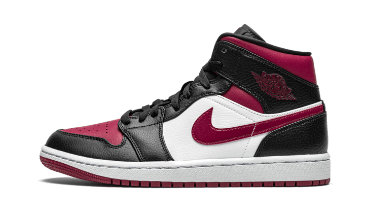 Air Jordan 1 Mid Patent Bred Toe: el charol que devuelve el brillo al Bred Toe en 2026