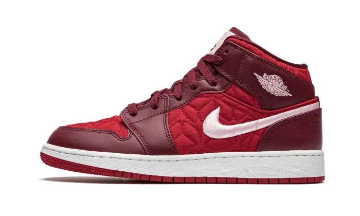 Air Jordan 1 Mid SE Red Quilt: el vermell encoixinat que transforma el teu outfit