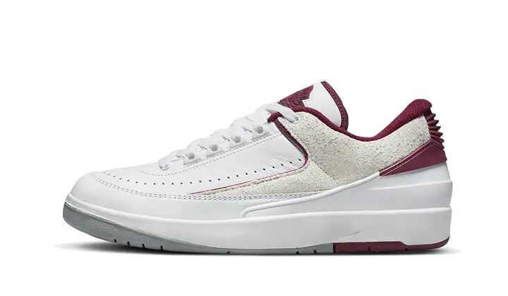 Air Jordan 2 Retro Low Cherrywood: Retro-Eleganz mit städtischem Stil