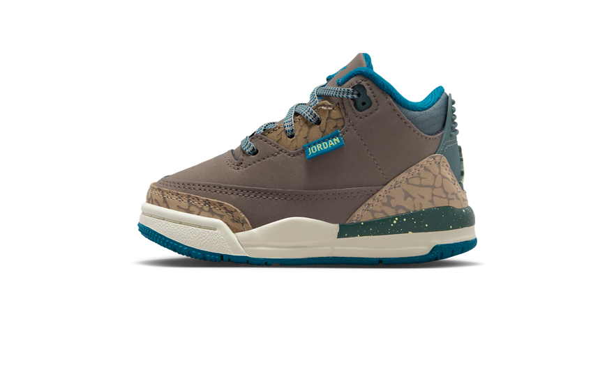 Air Jordan 3 Retro Olive Grey (TD) — Mini Jordan con estilo y confort