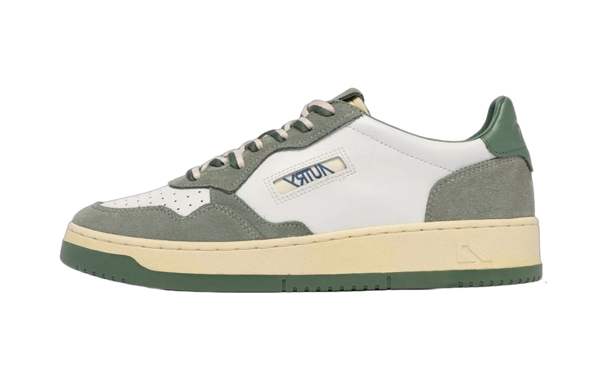 Autry Medalist Low White Military Green Sea Spray: la sneaker retro que conquista el street style 2026