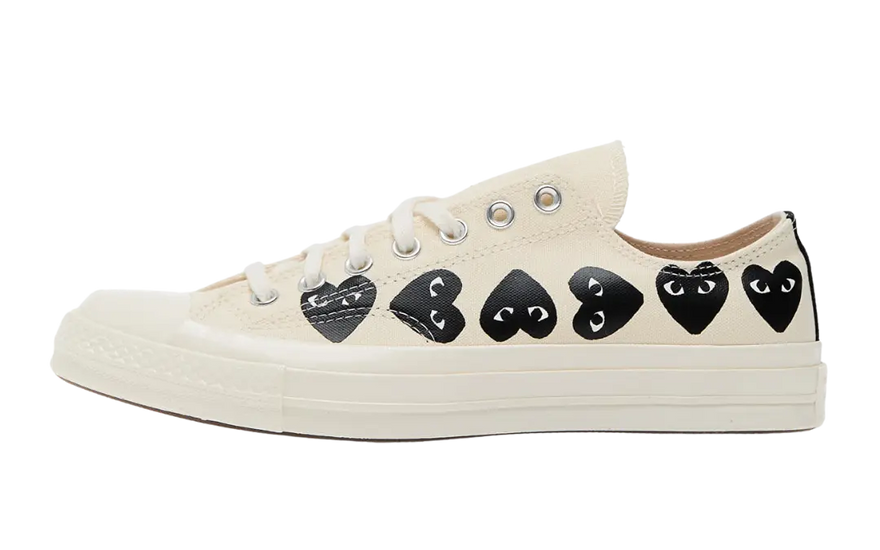 Converse Chuck Taylor All Star 70 Ox Comme des Garcons PLAY Multi-Heart Milk — Der Klassiker neu erfunden mit Herzen