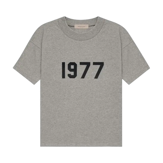 Fear Of God Essentials SS22 1977 T-shirt Dark Oatmeal (Oversized) — La camiseta imprescindible del streetwear