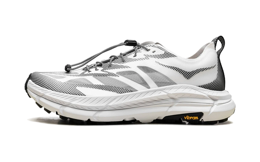 Hoka One One Mafate Speed 4 Lite White Black: κριτικές, νούμερο και πώς να φορέσετε το πιο ελαφρύ Mafate το 2026