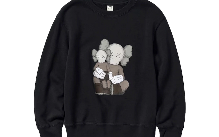 KAWS x Uniqlo Kids Longsleeve Sweatshirt (US Sizing) Black: La Sudadera Infantil Imprescindible para los Amantes del Streetwear