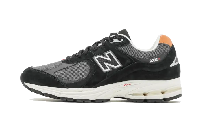 New Balance 2002R Black Sepia: Retro sneakers with ABZORB cushioning and urban style