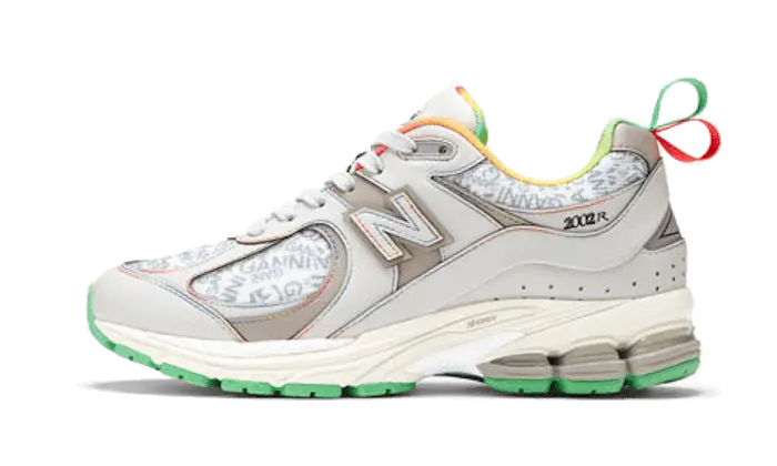 New Balance 2002R GANNI Rain Cloud: la sneaker que combina moda y tecnología ABZORB