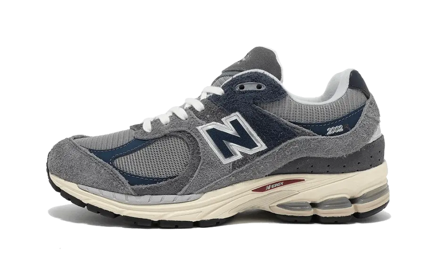 New Balance 2002R Navy Castlerock: estilo navy y confort todo el dia