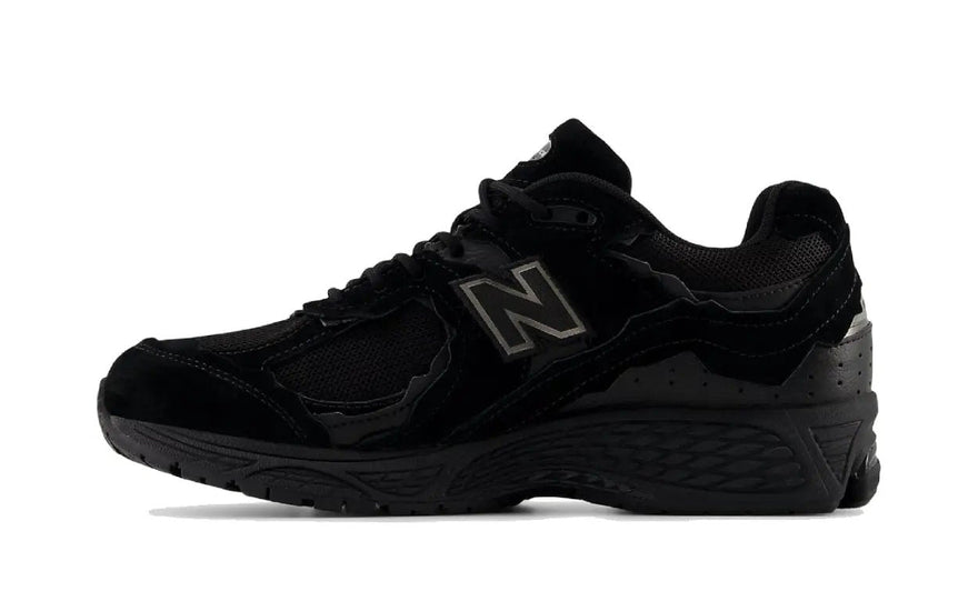New Balance 2002R Protection Pack Black: Zapatillas negras con estilo y máxima comodidad