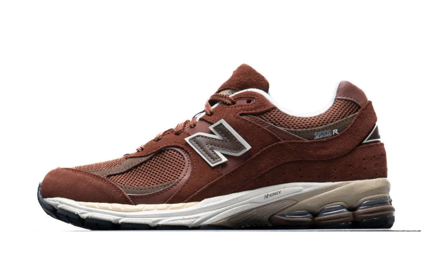 New Balance 2002R Rich Oak Dark Mushroom — Warme elegantie en het hele dag door comfort