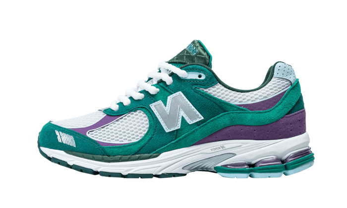 New Balance 2002R Up There Backyard Legends: la colaboración que conquistó al mundo sneaker