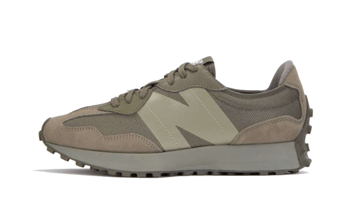 New Balance 327 Military Green: el sneaker retro que domina el street style en 2026