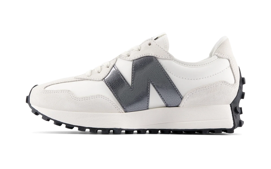 New Balance 327 White Dark Grey: opiniones, tallaje y cómo combinarlas en 2026