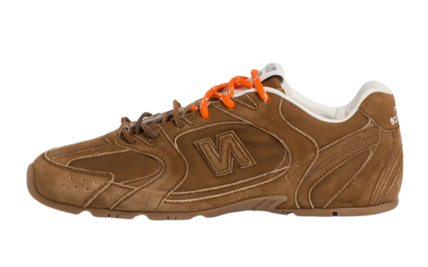 New Balance 530 SL Miu Miu Cinnamon: the shoe that blends luxury and urban comfort