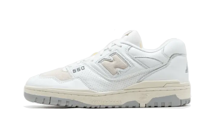 New Balance 550 White Timberwolf: retro teniska, kterou dnes potřebujete