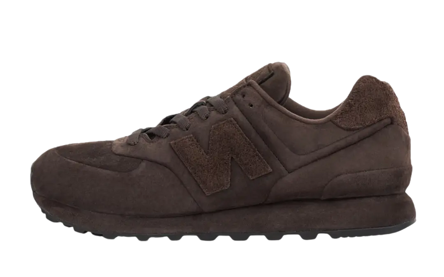 New Balance 574 Legacy Stone Island Ghost Dark Brown: la sneaker que necesitas