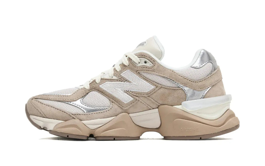 New Balance 9060 Silver Metallic Driftwood: metallischer Stil und höchster städtischer Komfort