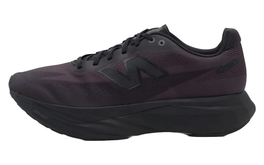 New Balance FuelCell SuperComp Elite v5 Dover Street Market Black — Velocidad y estilo imparable