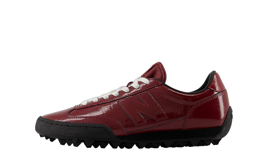New Balance Gator Run Shadow Red: la sneaker de piel de cocodrilo que rescata un turf shoe de 1982