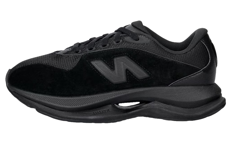 New Balance TF100 Black: la silueta con midsole partido que lo cambia todo