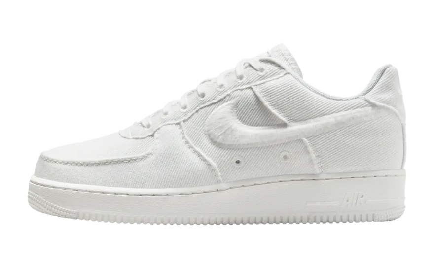 Nike Air Force 1 Low Canvas Summit White: το κλασικό καμβά που ανανεώνει το στυλ σου