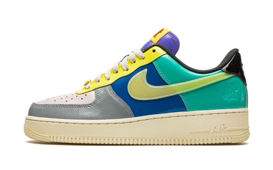 Nike Air Force 1 Low SP Undefeated Multi-Patent Community: patentado multicolor para destacar