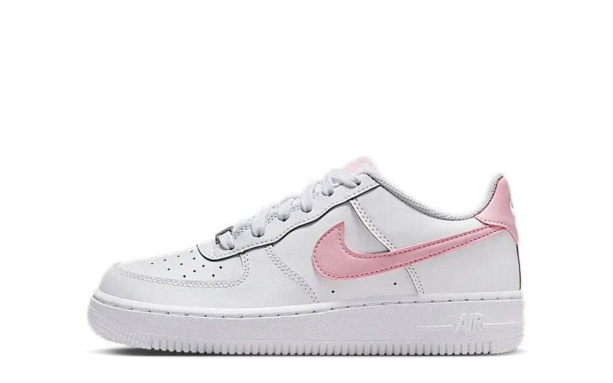 Nike Air Force 1 Low White Medium Soft Pink: la clásica blanca con toque rosa que necesitas