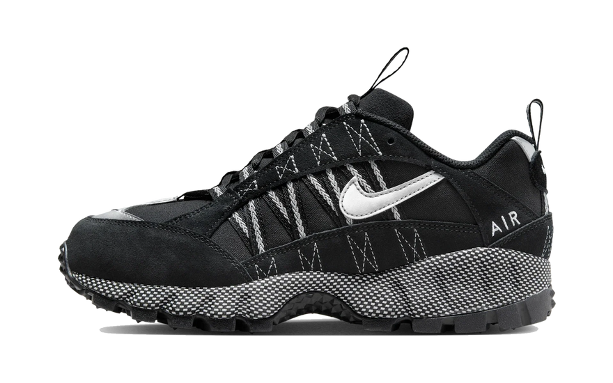 Nike Air Humara Oreo: la trail de archivo en blanco y negro que lo combina todo