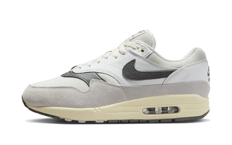 Nike Air Max 1 Light Bone Iron Grey: estilo versátil y amortiguación icónica