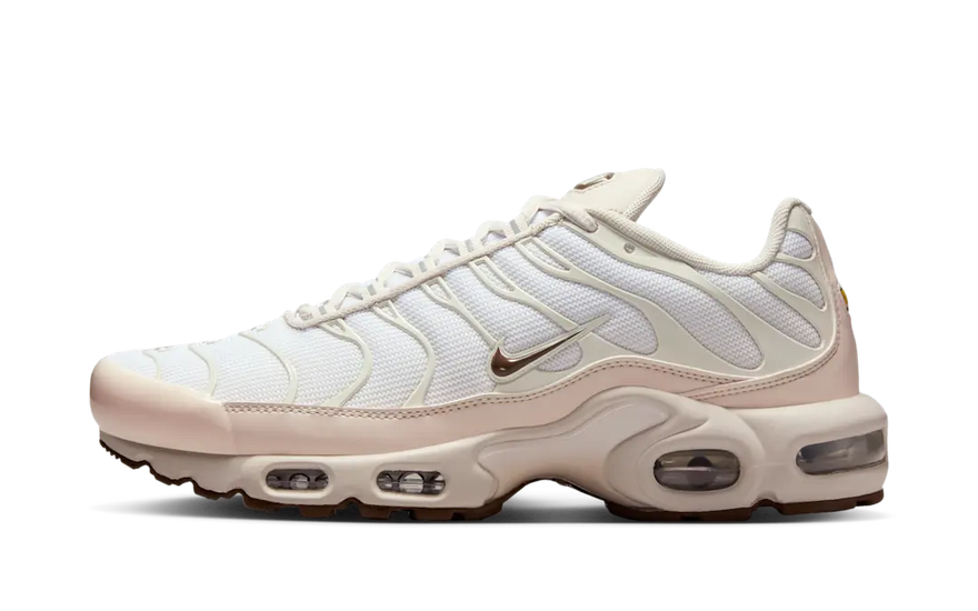 Nike Air Max Plus SE Light Orewood Brown: Zapatillas tierra que elevan tu street style