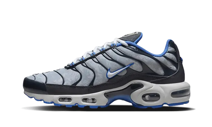 Nike Air Max Plus SE Social FC: Estilo urbano y amortiguación icónica