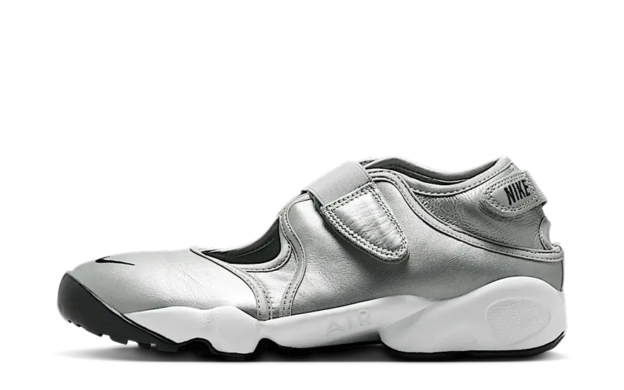 Nike Air Rift Leather Metallic Silver Sail: el híbrido metalizado que transforma tu look urbano