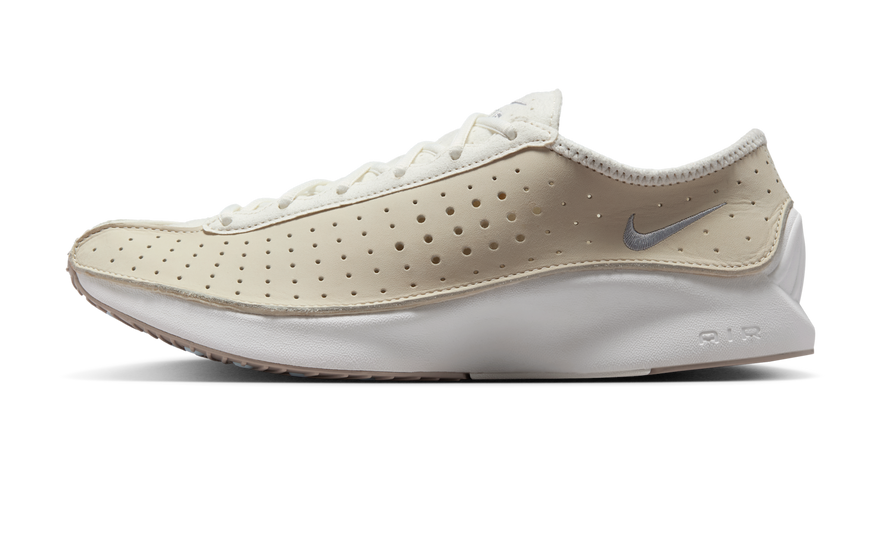 Nike Air Superfly Coconut Milk: la silueta más slender de Nike en su tono más tropical