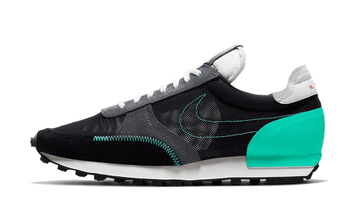 Nike Daybreak Type Black Menta: el retro running de 1979 con giro deconstruido