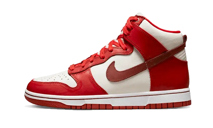 Nike Dunk High LXX Cinnabar: De hoge schoen die je stadsstijl verhoogt