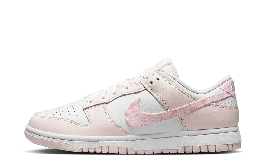 Nike Dunk Low Essential Paisley Pack Pink — Chaussures roses avec motif cachemire pour un style urbain