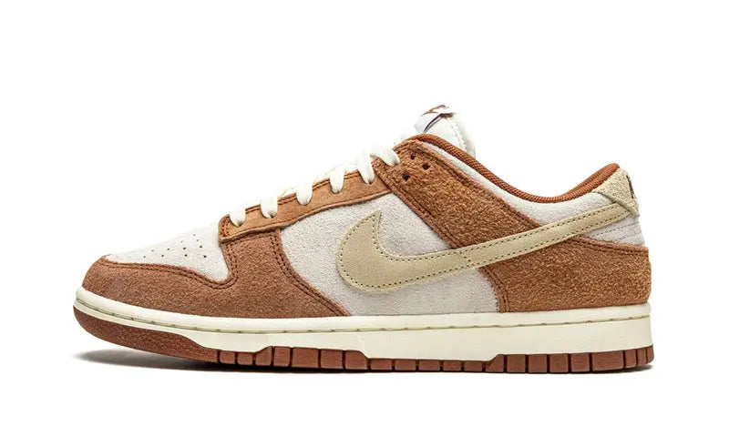 Nike Dunk Low Medium Curry: Premium ruskind, der løfter dit gadebeklædning