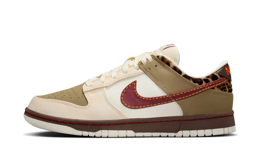 Nike Dunk Low Retro Khaki Team Red Pearl White (W) — Stile classico con tocco urbano