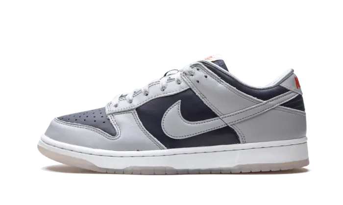 Nike Dunk Low SP College Navy — Classico blu navy con stile urbano