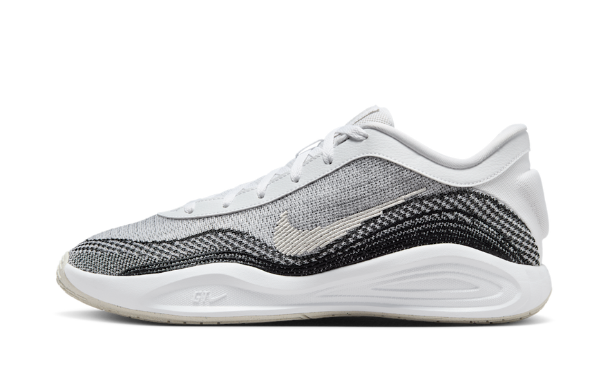 Nike GT Hustle Academy White Light Bone Black: Mochila urbana minimalista y funcional