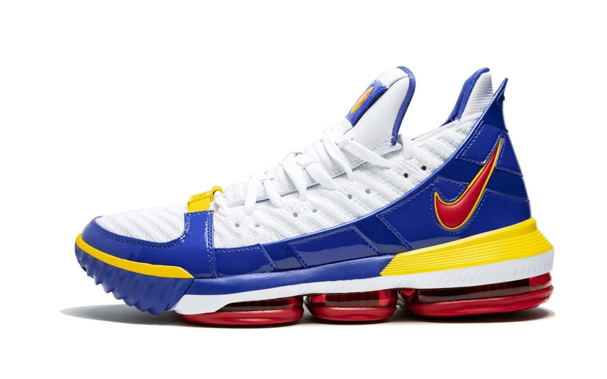 Nike LeBron 16 Superman SuperBron: the shoe that blends superhero style and performance