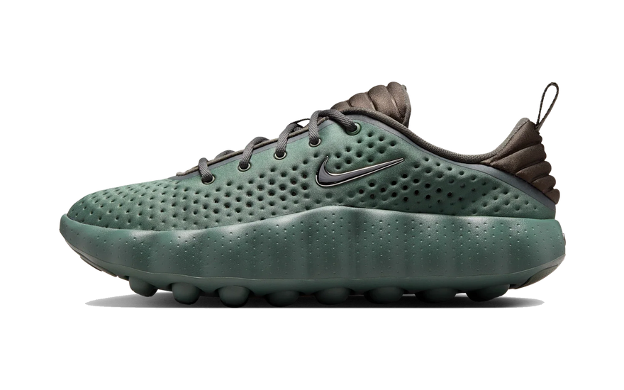 Nike Mind 002 Camo Green: la zapatilla que te hace sentir el suelo (y por qué todos hablan de ella en 2026)