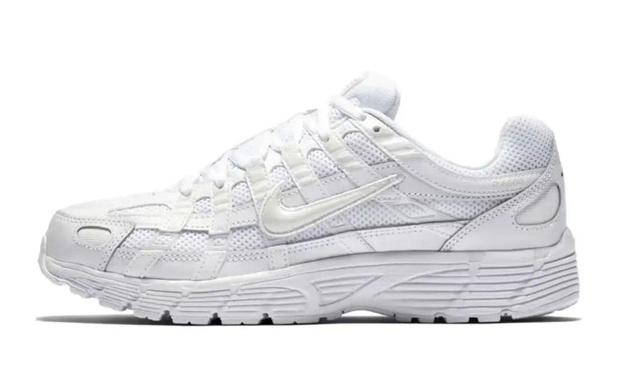 Nike P-6000 Triple Hvid (Dame) — Retro hvide sko med højeste komfort