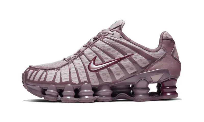 Nike Shox TL Pomice Marrone: stile urbano e ammortizzazione Shox che si distingue